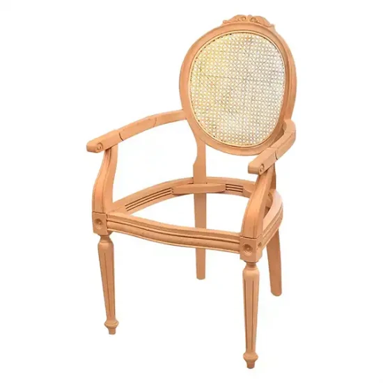 Медальон-образен плетен резбован фотьойл