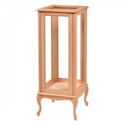 Голяма квадратна витрина със стъклени врати